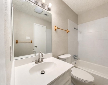 8329 Fathom Cir - Photo Thumbnail 37