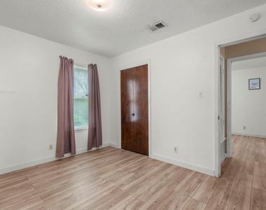 9505 Oriole Dr - Photo Thumbnail 14