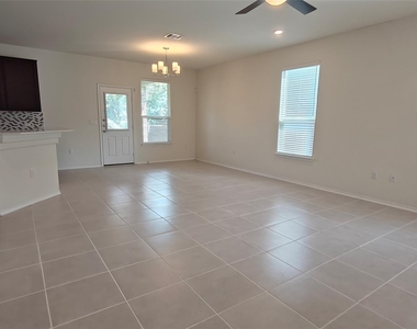 9107 Golden Leaf Dr - Photo Thumbnail 2
