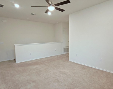 9107 Golden Leaf Dr - Photo Thumbnail 13