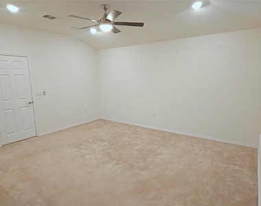9107 Golden Leaf Dr - Photo Thumbnail 16