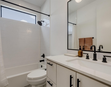 3300b E Martin Luther King Jr Blvd #b - Photo Thumbnail 24
