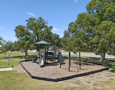 505 Washington Square Dr - Photo Thumbnail 28