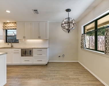 4708 Cap Rock Dr - Photo Thumbnail 6
