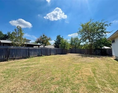 14313 Alderminster Ln - Photo Thumbnail 8