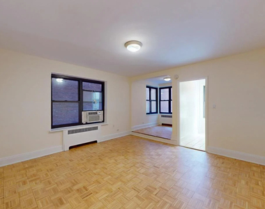 124 East 24th Street - Photo Thumbnail 3