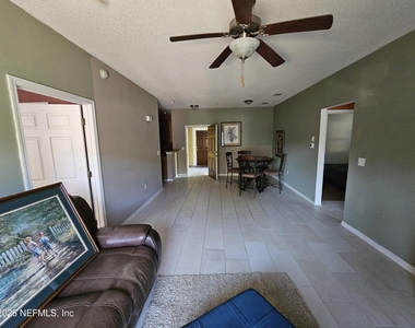 6935 Ortega Woods Drive - Photo Thumbnail 11