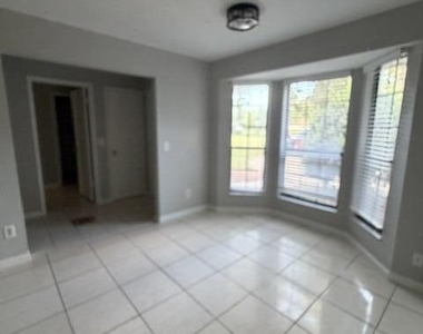 3046 Blue Heron Drive S - Photo Thumbnail 3