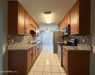 3046 Blue Heron Drive S - Photo Thumbnail 4