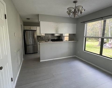 3811 N English Colony Drive N - Photo Thumbnail 3