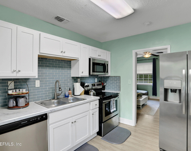 2870 Ernest Street - Photo Thumbnail 11