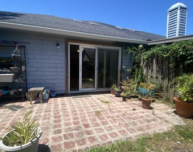 141 Abaco Way - Photo Thumbnail 17