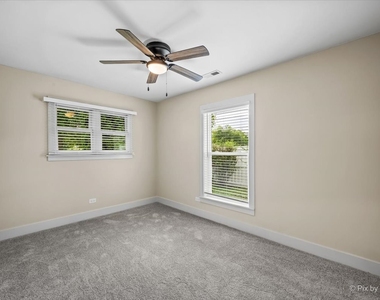 11611 Douglas Avenue - Photo Thumbnail 28