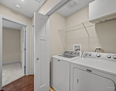 11611 Douglas Avenue - Photo Thumbnail 33
