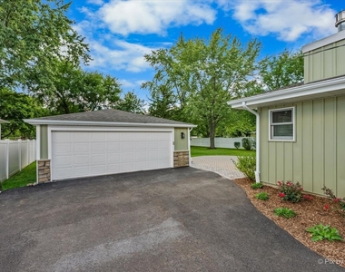 11611 Douglas Avenue - Photo Thumbnail 5