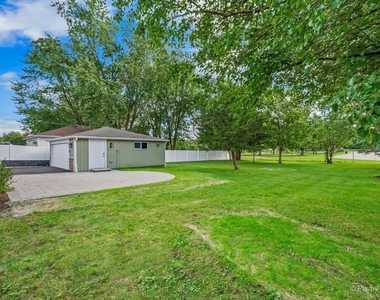 11611 Douglas Avenue - Photo Thumbnail 6