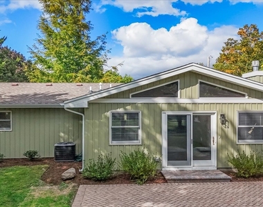 11611 Douglas Avenue - Photo Thumbnail 2