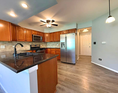 1661 Carmel Court - Photo Thumbnail 7