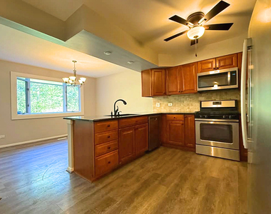 1661 Carmel Court - Photo Thumbnail 9