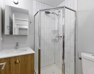 6019 N Winthrop Avenue - Photo Thumbnail 8