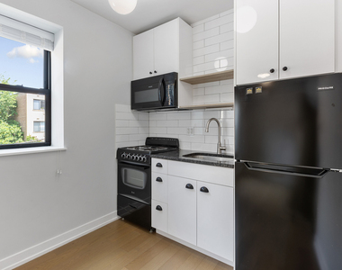 6019 N Winthrop Avenue - Photo Thumbnail 2