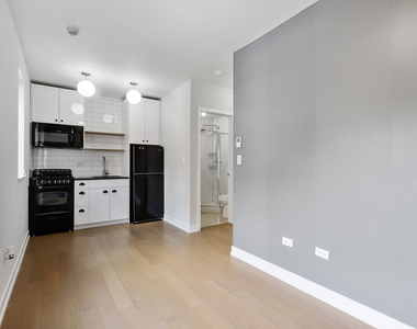 6019 N Winthrop Avenue - Photo Thumbnail 3