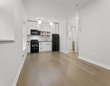 6019 N Winthrop Avenue - Photo Thumbnail 1
