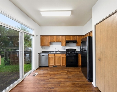 4409 Klatt Street - Photo Thumbnail 8