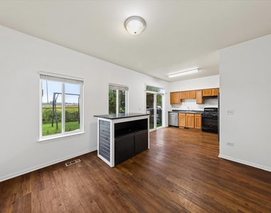 4409 Klatt Street - Photo Thumbnail 5