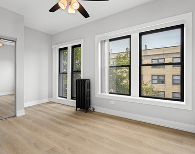 1655 W Jonquil Terrace - Photo Thumbnail 8
