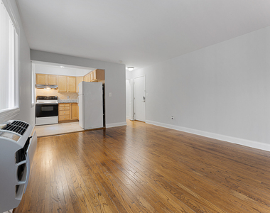 6001 N Kenmore Avenue - Photo Thumbnail 3