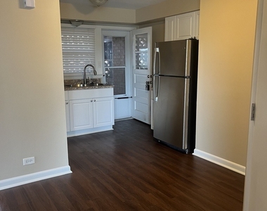3182 W Meadow Lane - Photo Thumbnail 4