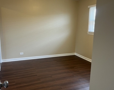 3182 W Meadow Lane - Photo Thumbnail 9