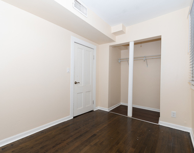 1618 N Rockwell Street - Photo Thumbnail 16