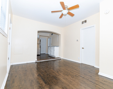 1618 N Rockwell Street - Photo Thumbnail 6