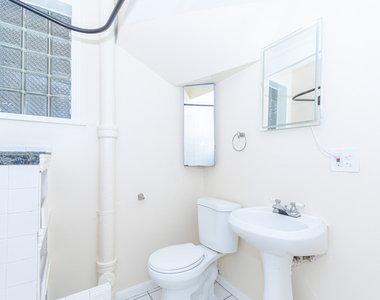 1618 N Rockwell Street - Photo Thumbnail 13