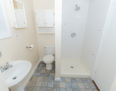 1618 N Rockwell Street - Photo Thumbnail 20