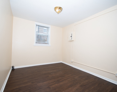 1618 N Rockwell Street - Photo Thumbnail 18