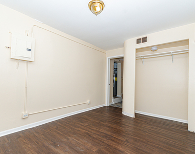 1618 N Rockwell Street - Photo Thumbnail 19