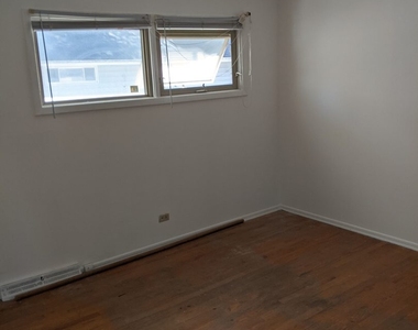 822 Skokie Boulevard - Photo Thumbnail 7