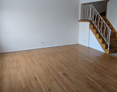 822 Skokie Boulevard - Photo Thumbnail 3