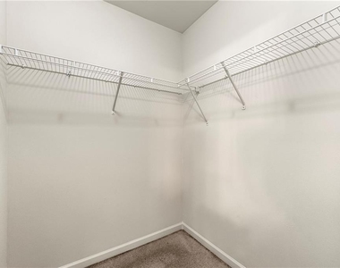 2383 Hackamore Drive - Photo Thumbnail 12