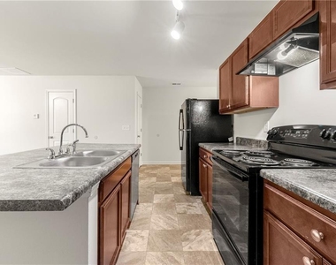 2383 Hackamore Drive - Photo Thumbnail 4