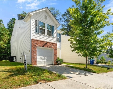 2383 Hackamore Drive - Photo Thumbnail 1