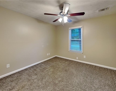 350 Ivy Mill Court - Photo Thumbnail 14