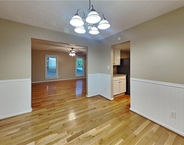 350 Ivy Mill Court - Photo Thumbnail 7
