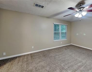 350 Ivy Mill Court - Photo Thumbnail 15