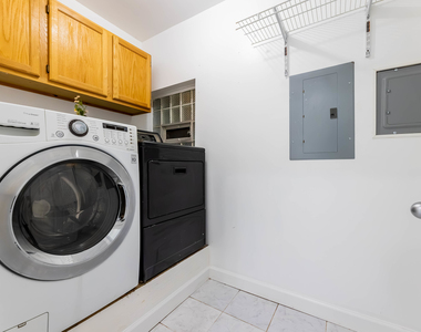 409 Hillcrest Lane - Photo Thumbnail 21
