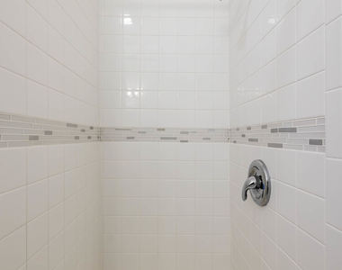 409 Hillcrest Lane - Photo Thumbnail 23