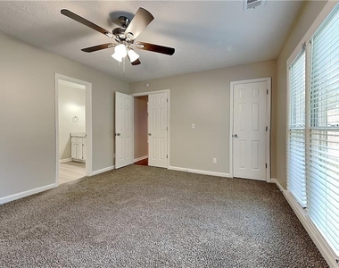 677 Longbow Court - Photo Thumbnail 14